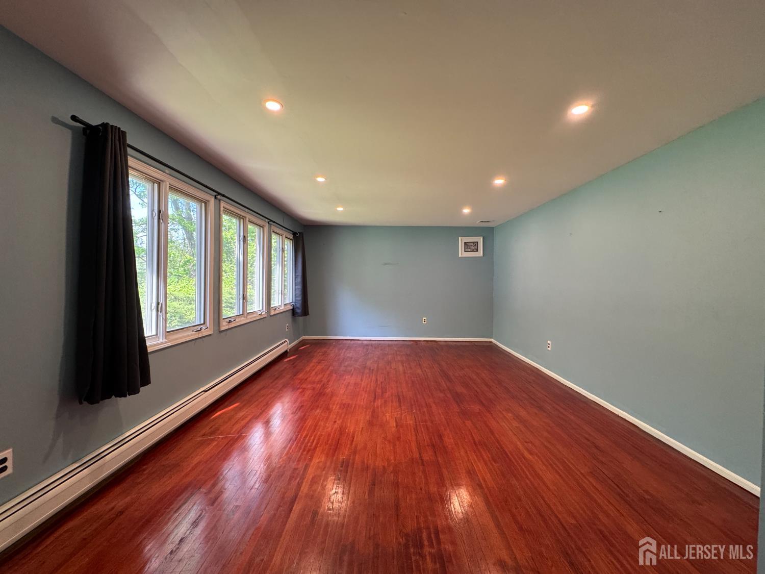 77 S Powder Mill Road S, Morris Plains NJ 07950 - View 3