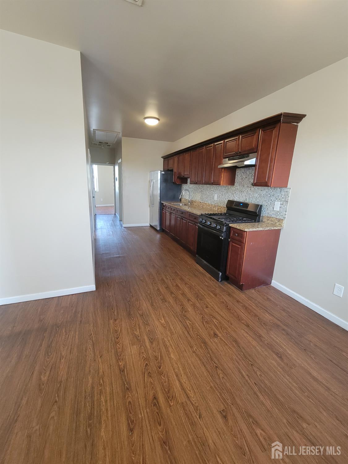 816 Amboy Avenue, Perth Amboy NJ 08861 - View 3