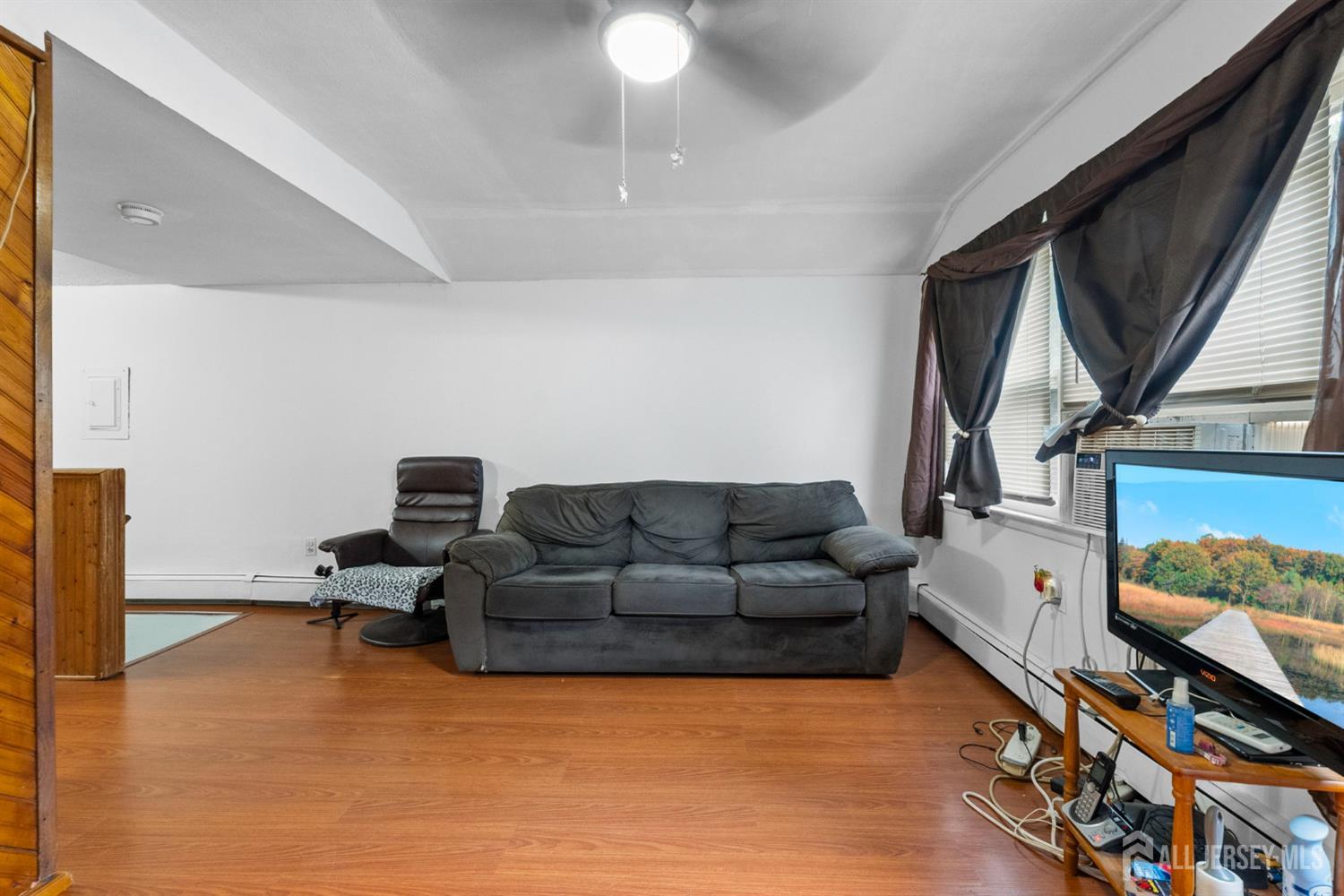 809 summerfield, South Amboy, NJ, 08879