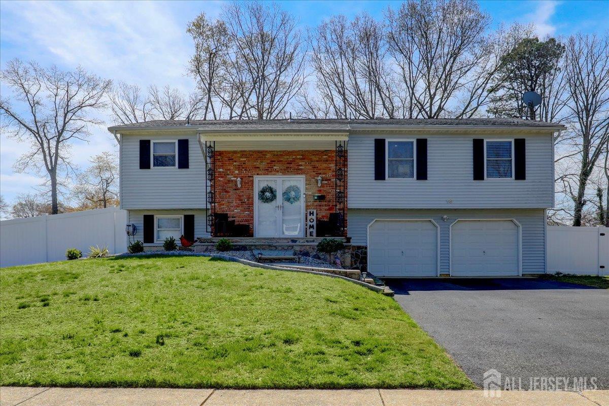 16 Dutch Valley Road, Howell NJ 07731 - View 2