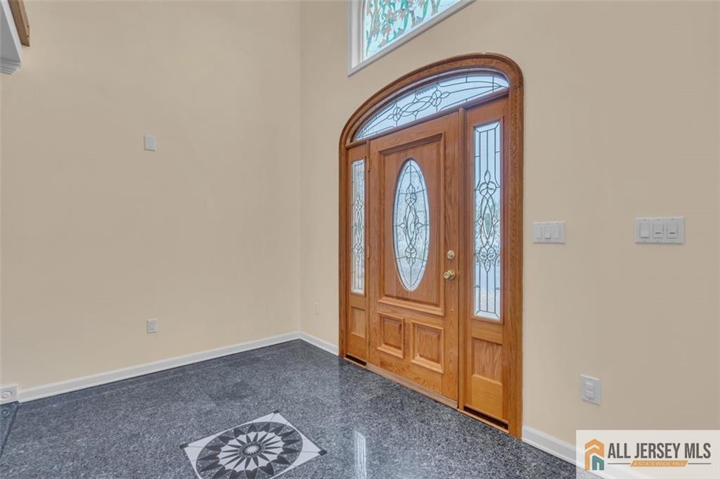 10 Signal Court, South Brunswick NJ 08810 - View 3