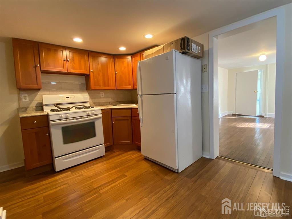 8 E Church Street # 2, Jamesburg NJ 08831 - View 4