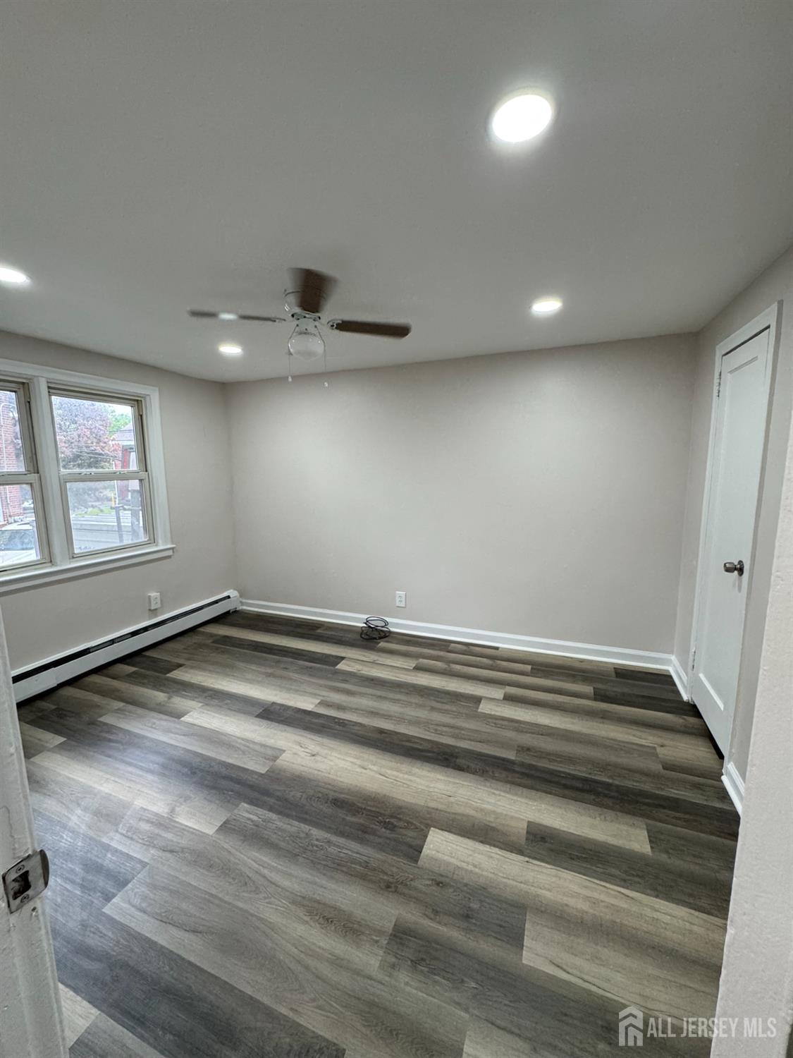 2451 Saint Georges Avenue, Rahway NJ 07065 - View 5