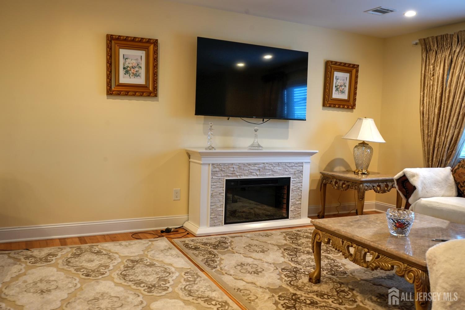 1084 Stelton Road, Piscataway NJ 08854 - View 5