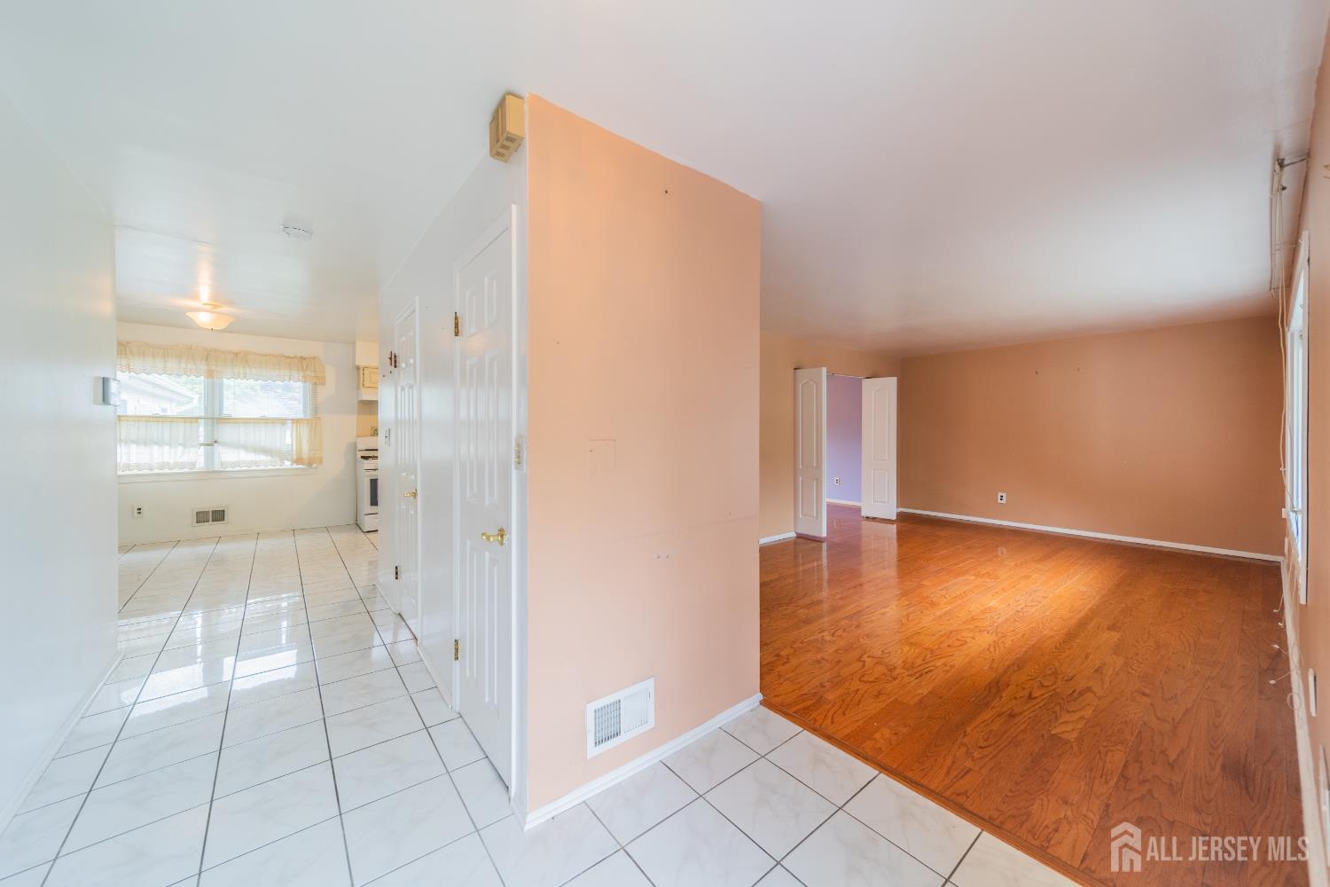 289 Old Road, Sewaren NJ 07077 - View 5