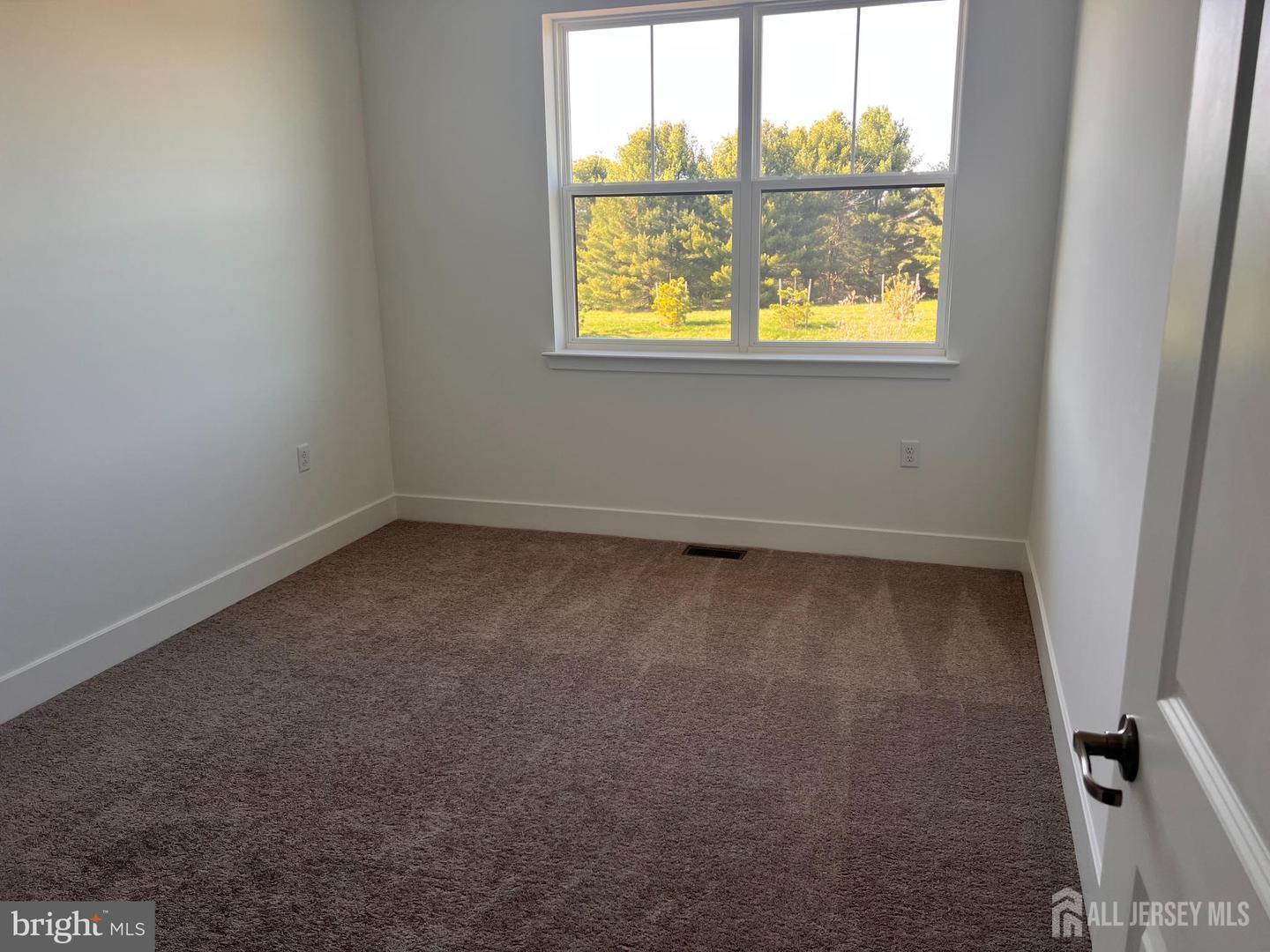 233 Aaron Truehart Way, Hopewell Twp NJ 08560 - View 4