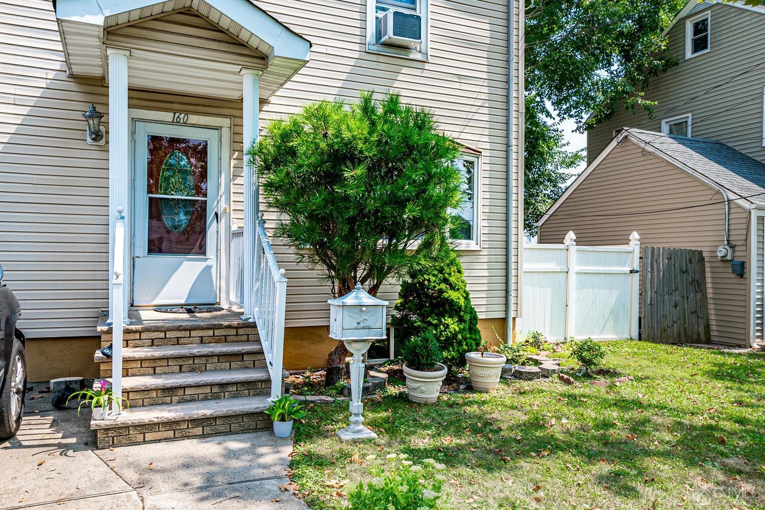 160 Carteret Avenue, Carteret NJ 07008 - View 4