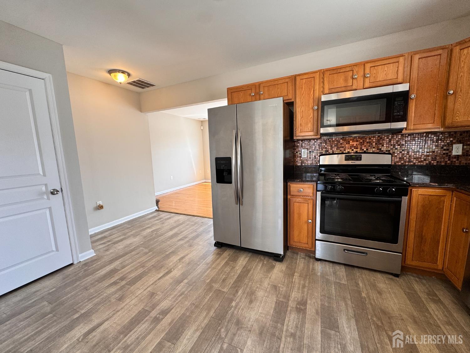 32 Mercer Street, Carteret NJ 07008 - View 4