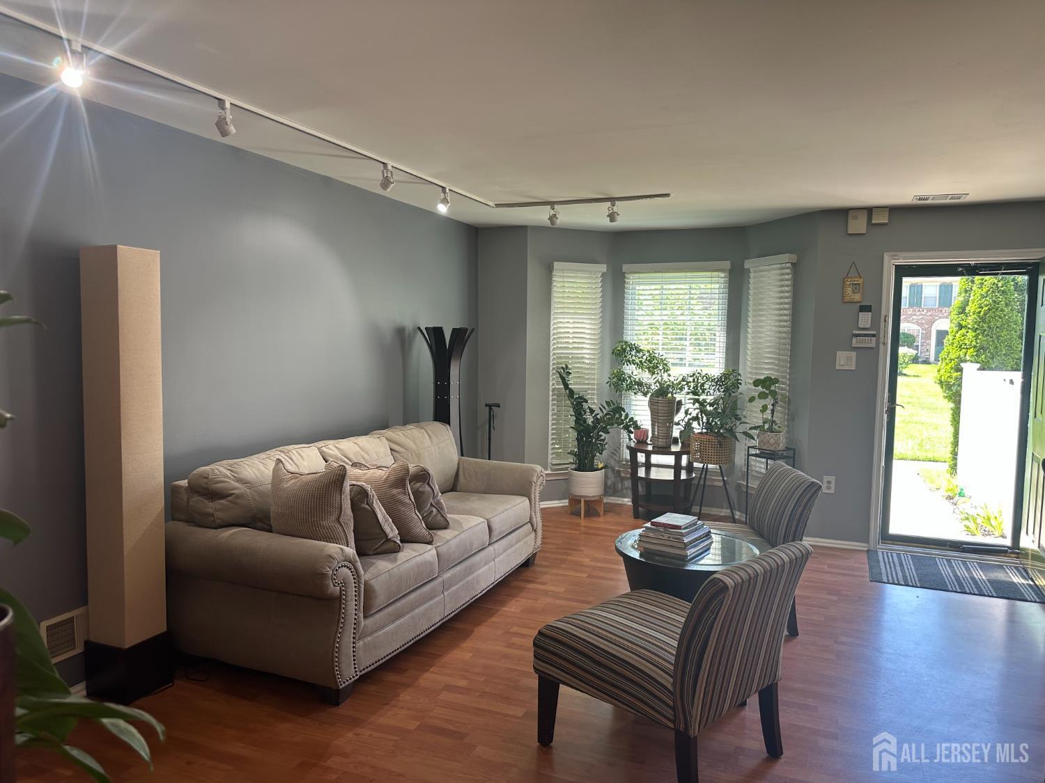 8 Bristol Drive, North Brunswick NJ 08902 - View 3