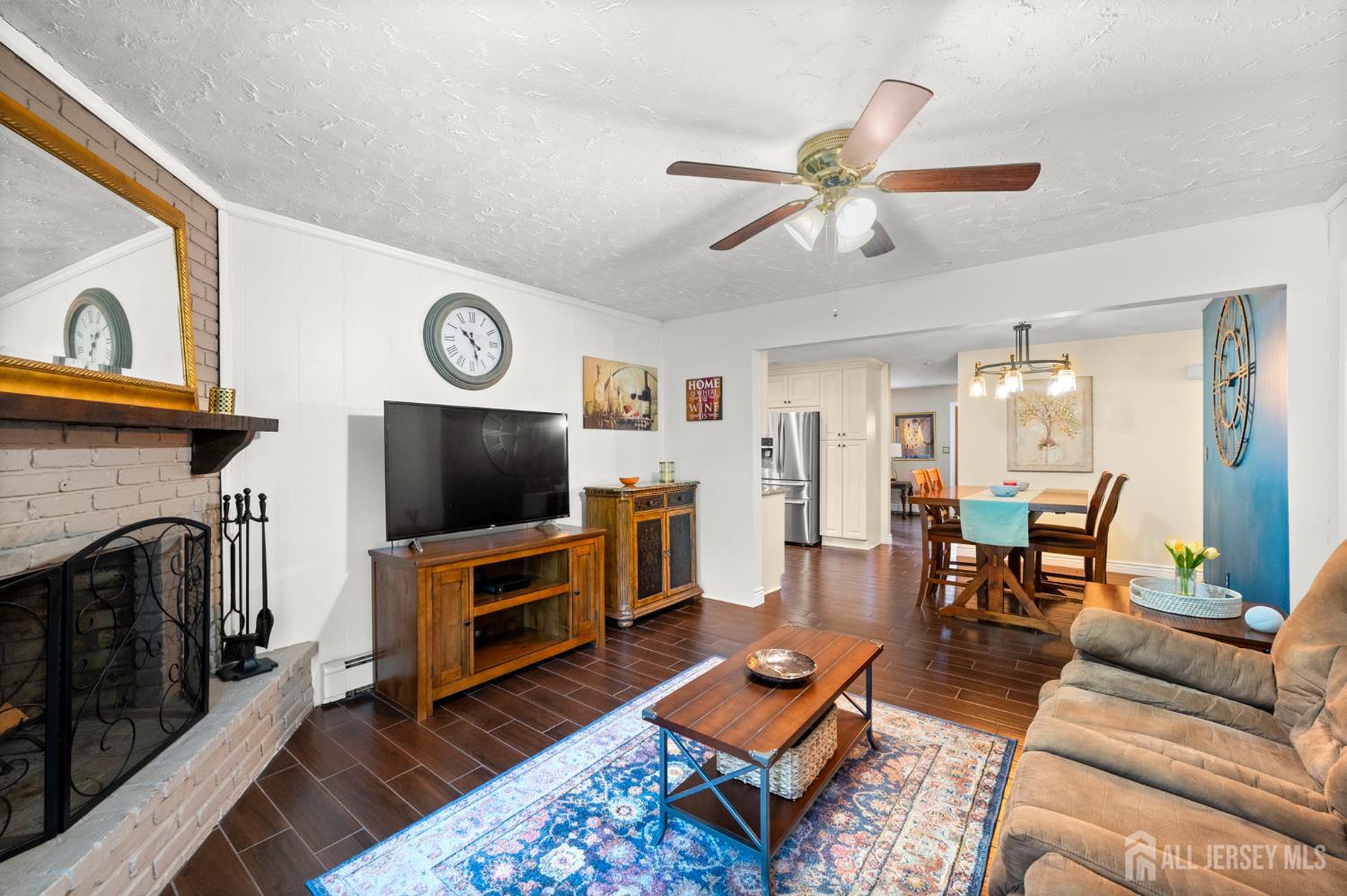 13 orchard Parkway, Morganville NJ 07751 - View 4