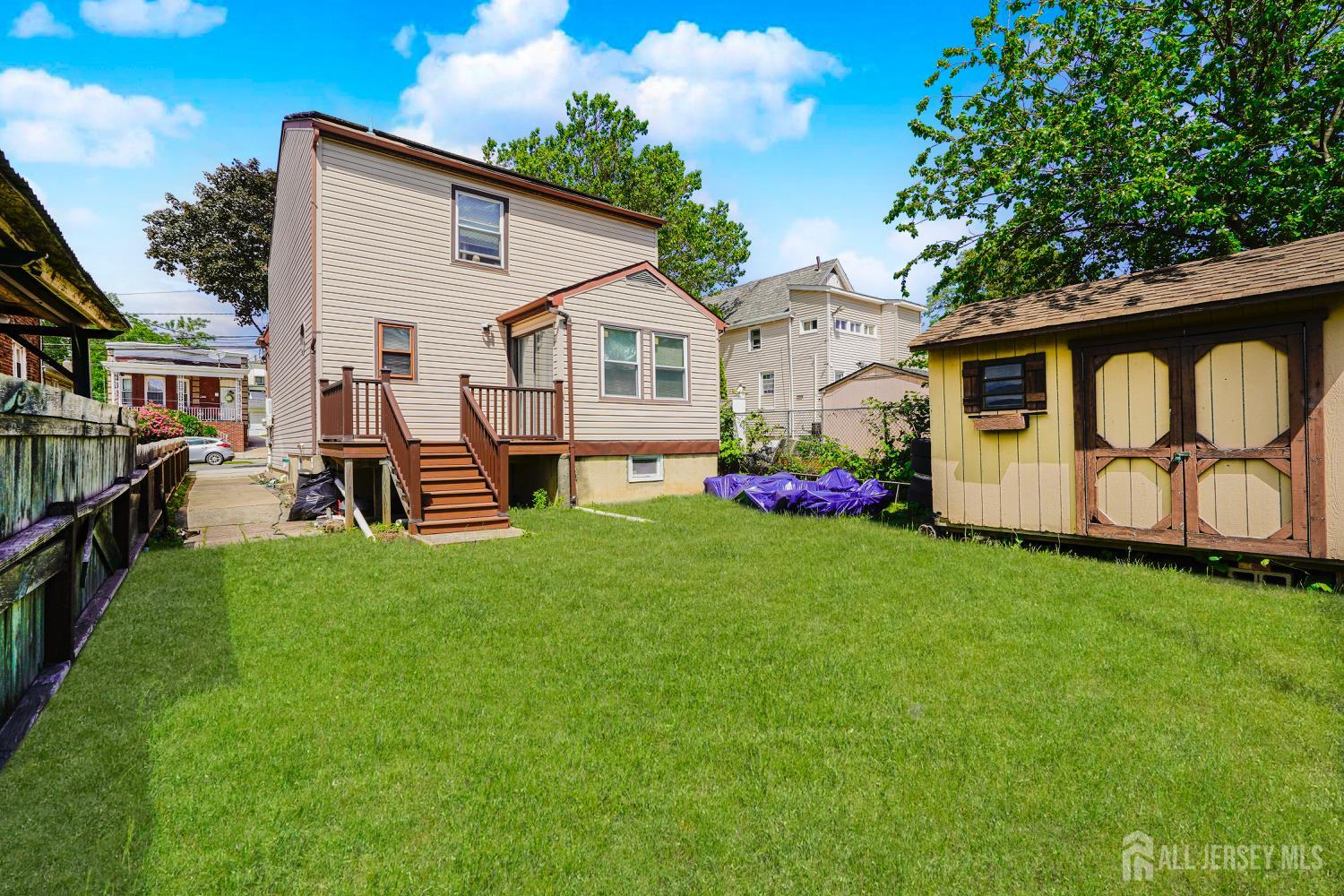 371 Alpine Street, Perth Amboy NJ 08861 - View 3