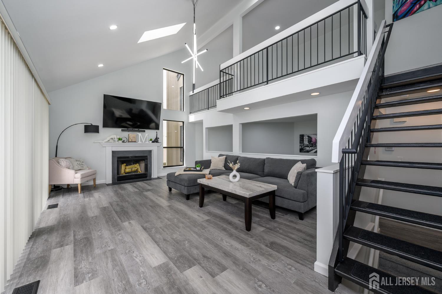 15 Woodhill Street, Franklin NJ 08873 - View 4