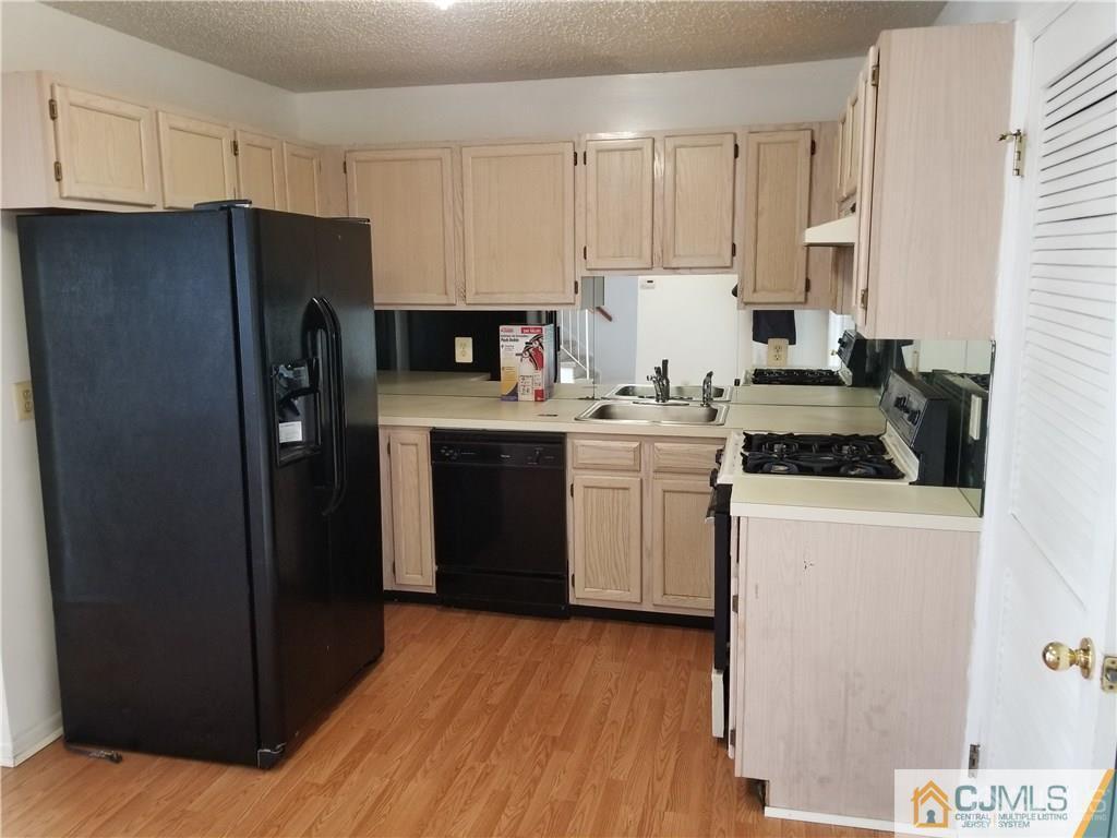 24 Prestwick Way, Edison NJ 08820 - View 2