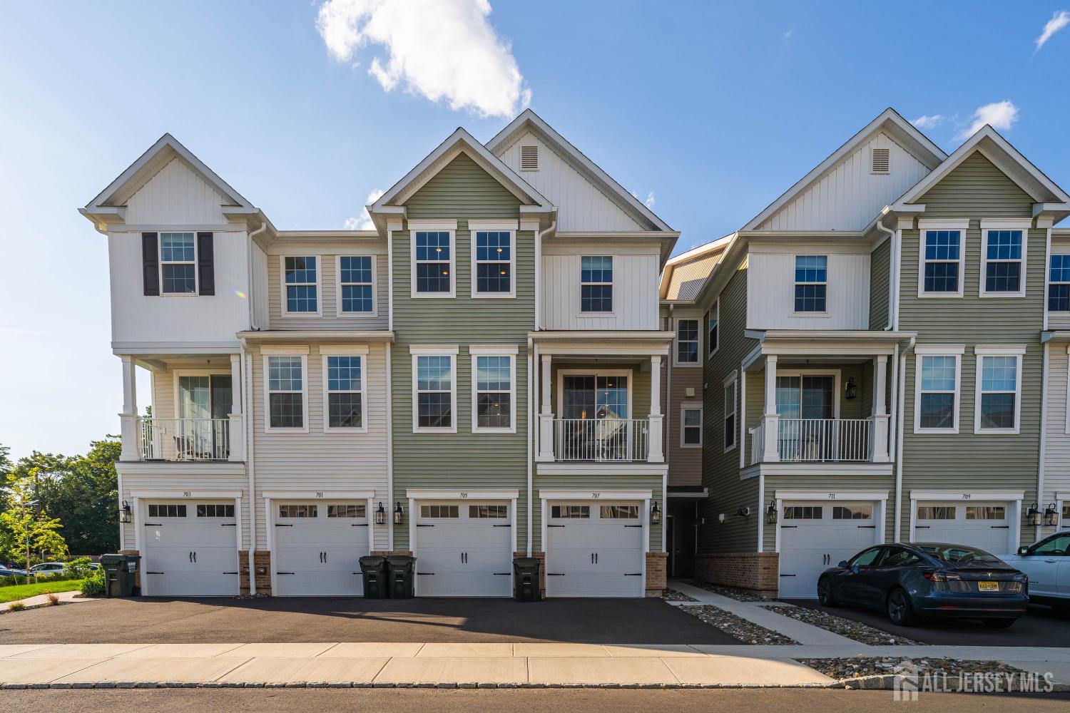 707 Station Road, Dunellen NJ 08812 - View 3