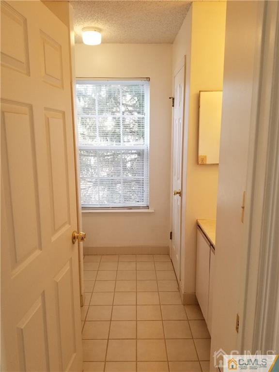 24 Prestwick Way, Edison NJ 08820 - View 5
