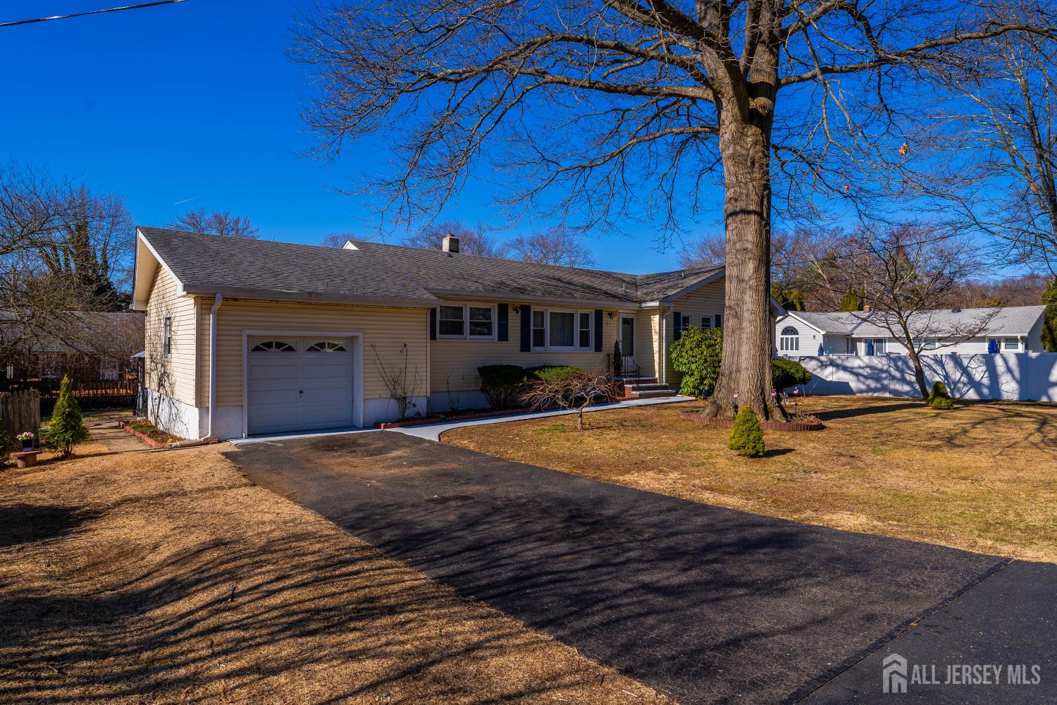 21 Coolidge Avenue, East Brunswick NJ 08816 - View 2