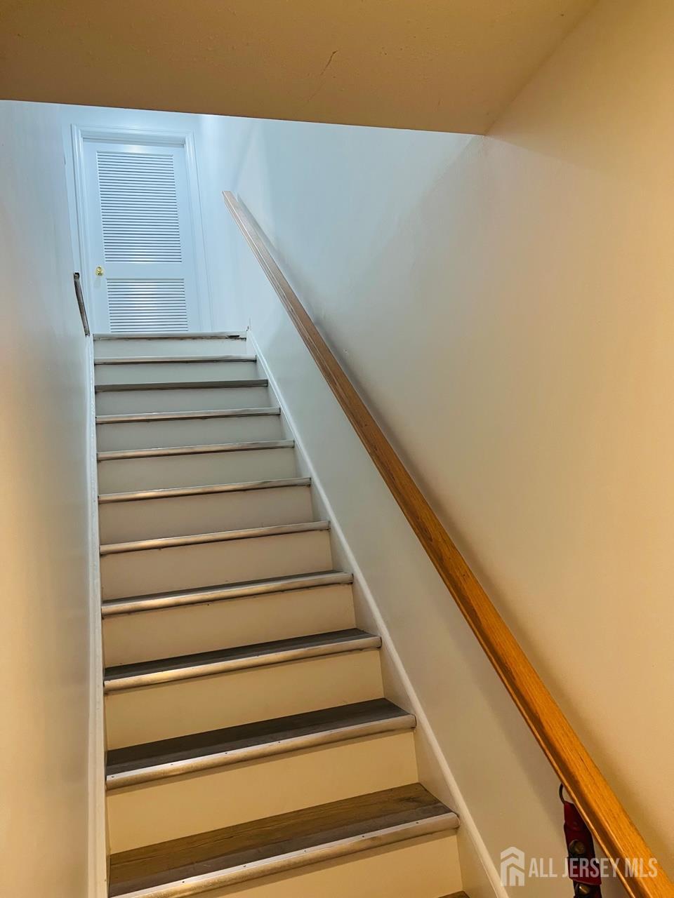 41 Prestwick Way, Edison NJ 08820 - View 3