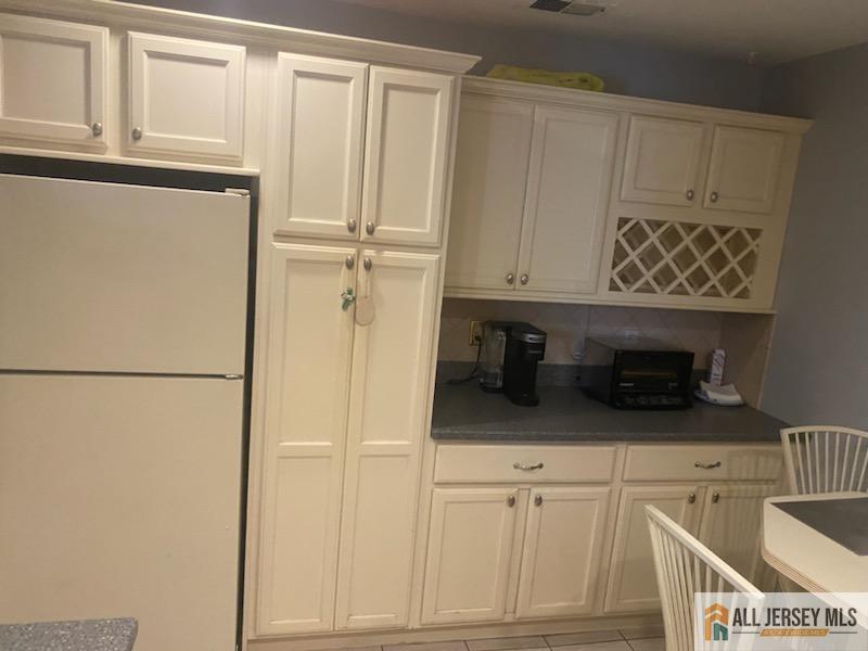 100 Neilly Court # 100, Old Bridge NJ 08857 - View 5