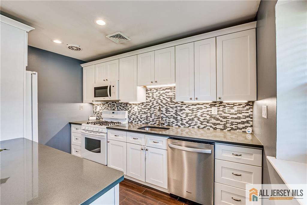 10 Ritter Road, South Brunswick NJ 08824 - View 4