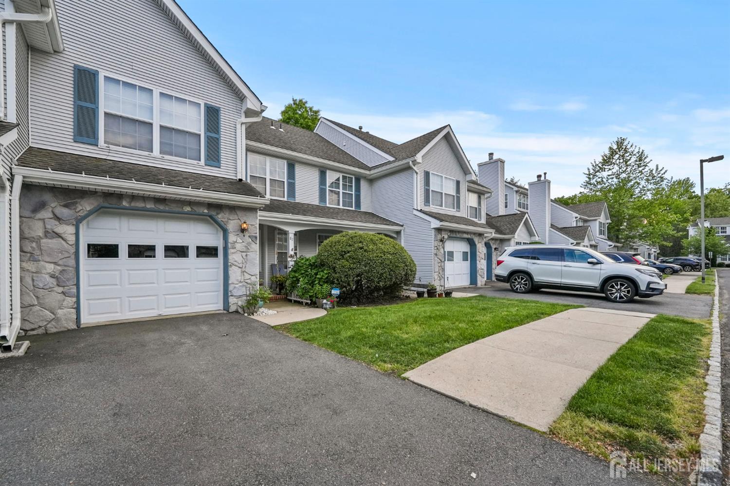 82 Heather Court, South Brunswick NJ 08852 - View 2