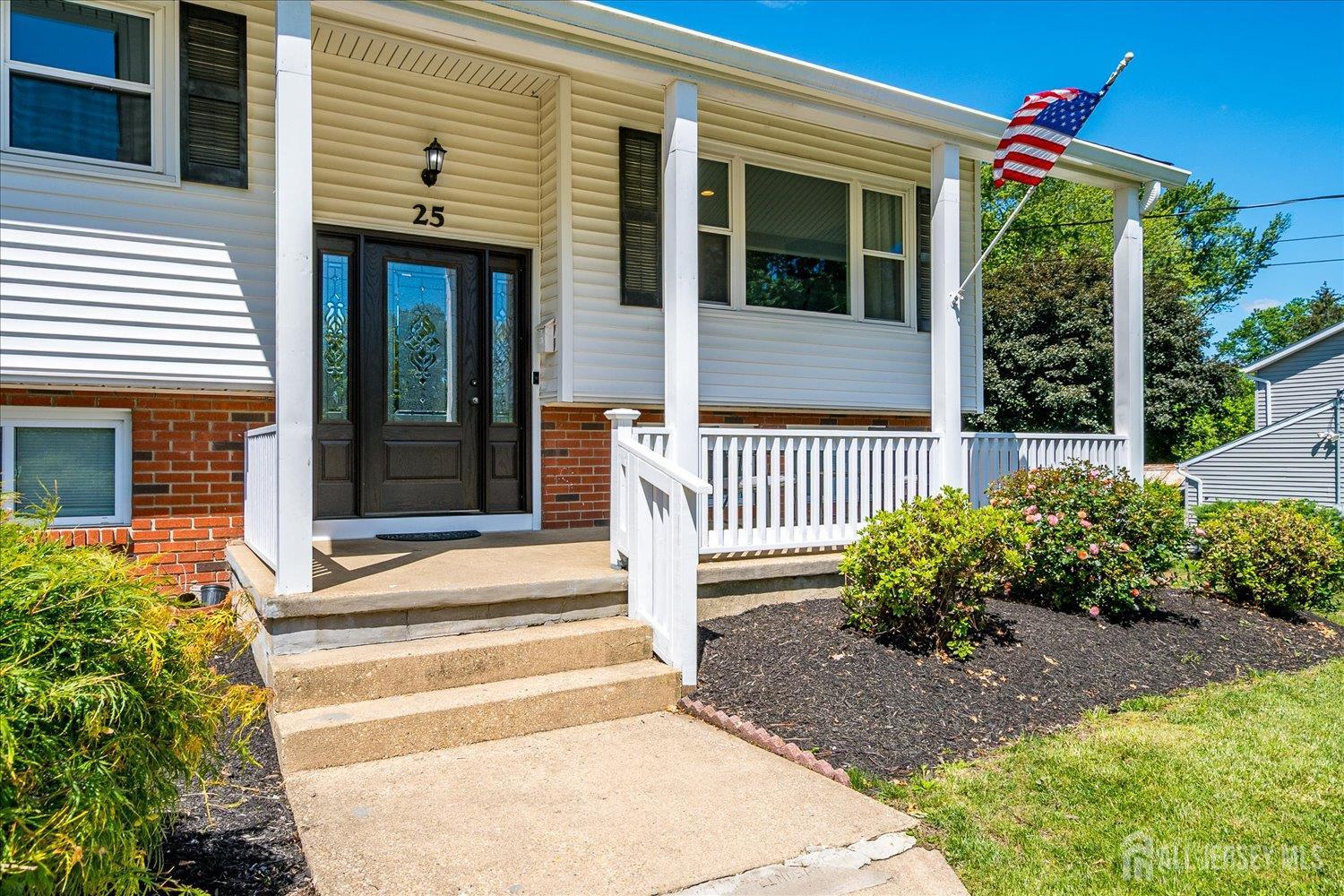 25 Yorktowne Drive, Manalapan NJ 07726 - View 3