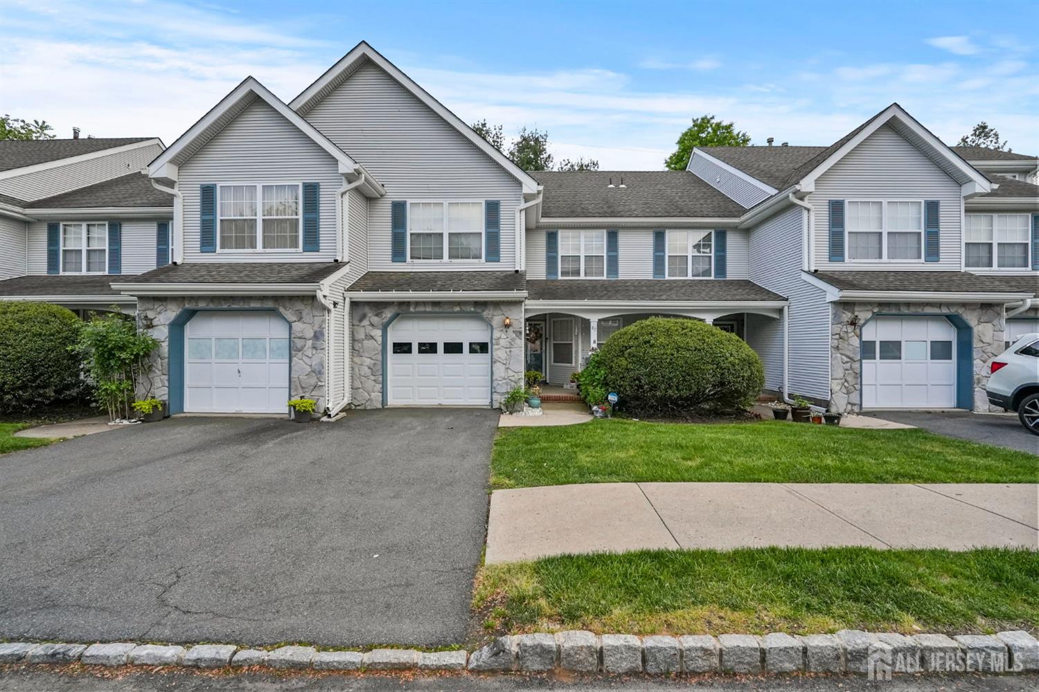 82 Heather Court, South Brunswick NJ 08852 - View 3