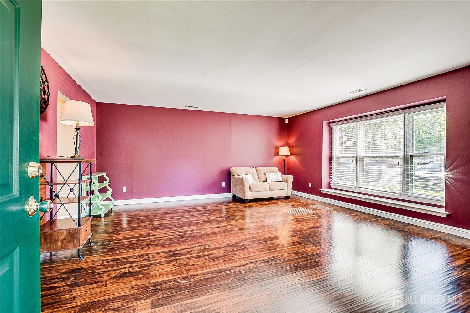 7 Heather Way, Sayreville NJ 08872 - View 4