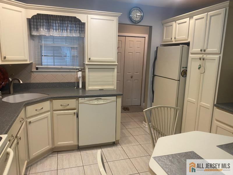 100 Neilly Court # 100, Old Bridge NJ 08857 - View 2