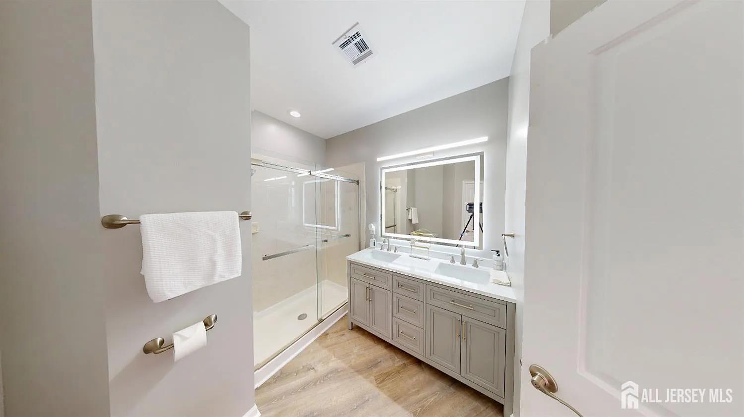 6403 fernandez Court, Parlin NJ 08859 - View 2
