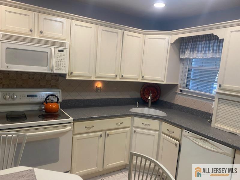 100 Neilly Court # 100, Old Bridge NJ 08857 - View 4
