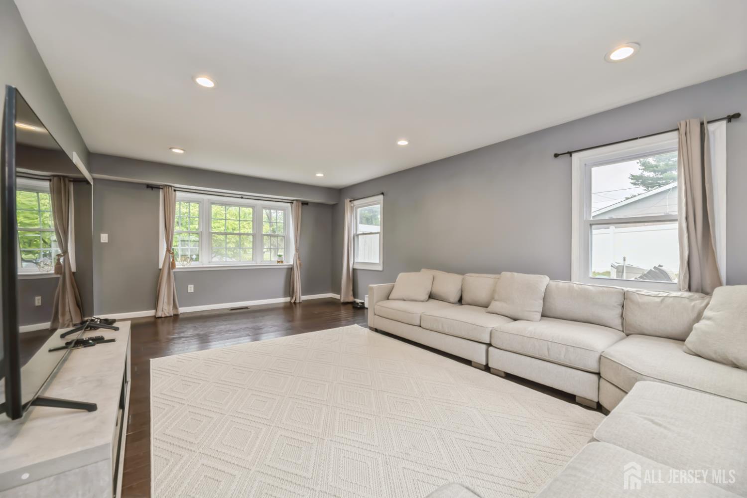 1 Webster Road, Franklin NJ 08873 - View 3