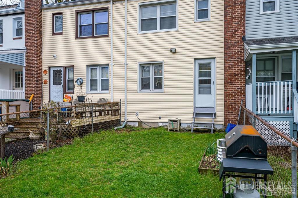 33 Victory Court, Metuchen NJ 08840 - View 2