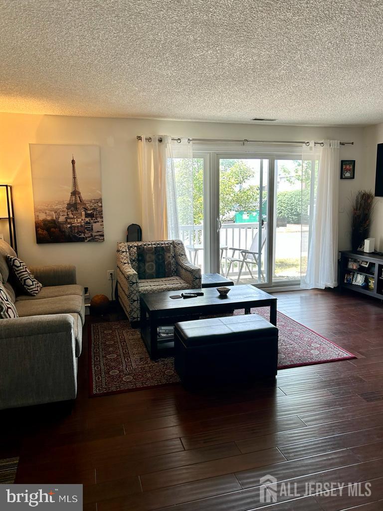 8701 Tamarron Drive, Plainsboro NJ 08536 - View 5