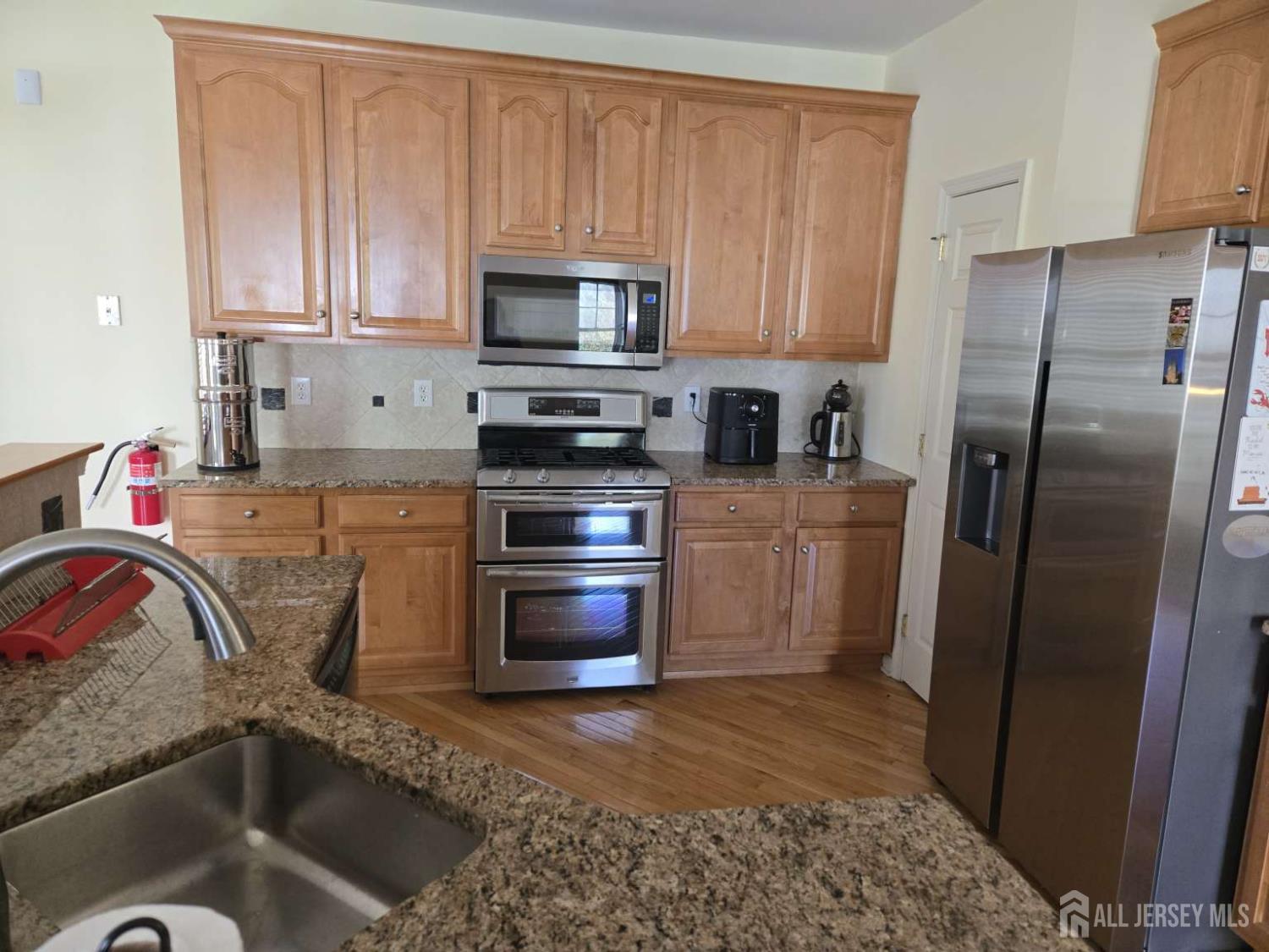 3 Great Beds Way, South Amboy NJ 08879 - View 4