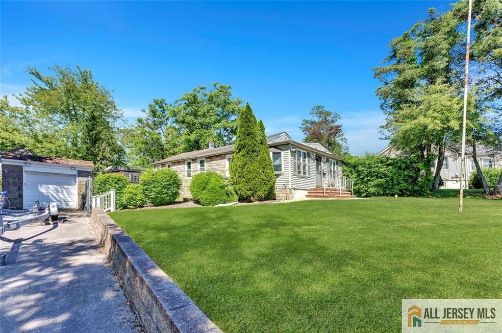 71 Russell Street, Woodbridge Proper NJ 07095 - View 3