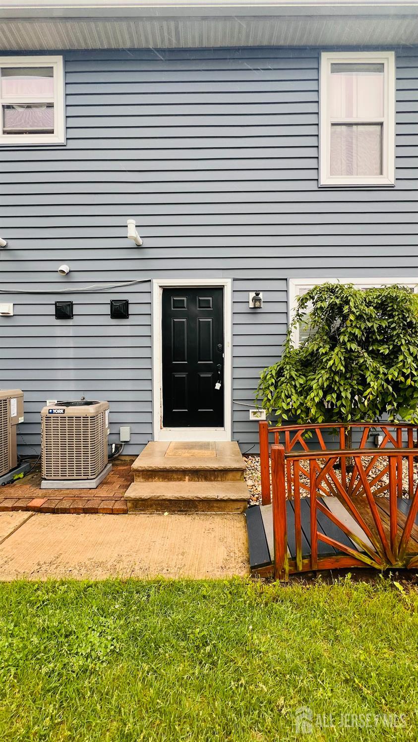 215 BOWER Street, Linden NJ 07036 - View 5