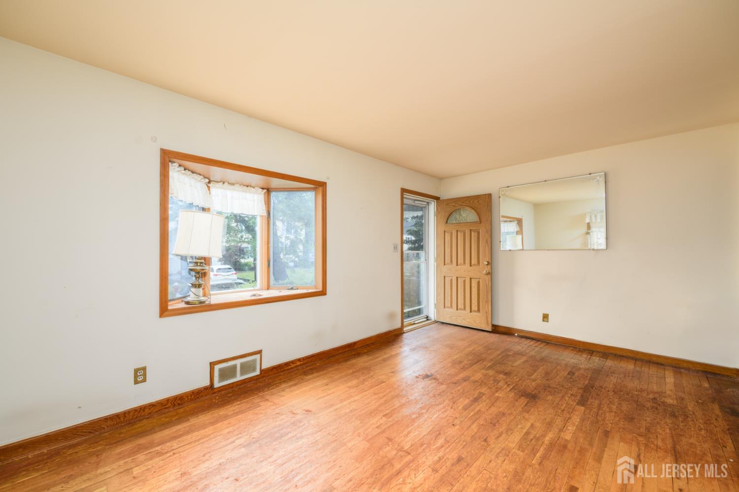 644 Monmouth Avenue, Kenilworth NJ 07033 - View 4