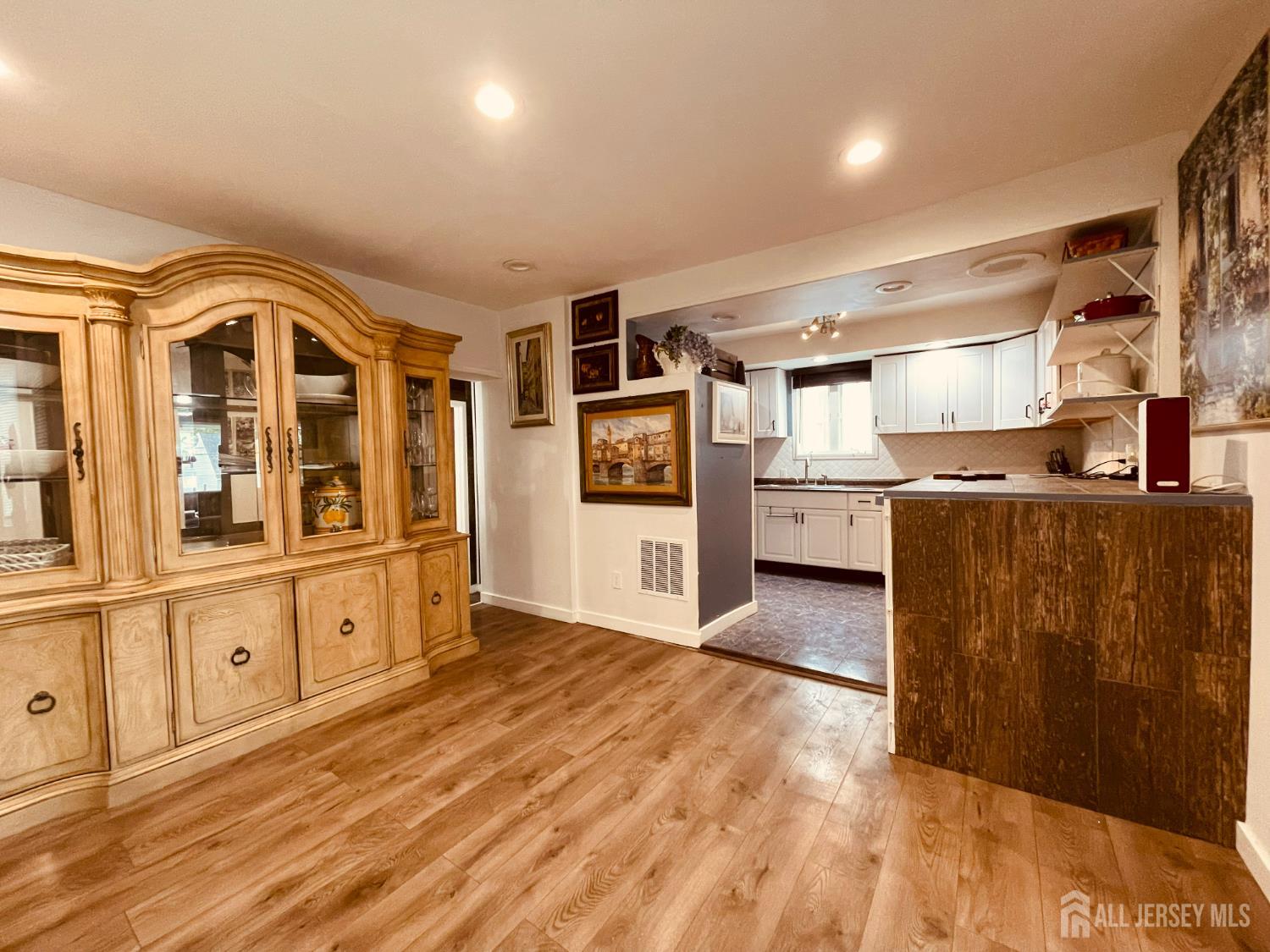 38 Evergreen Avenue, Fords NJ 08863 - View 5