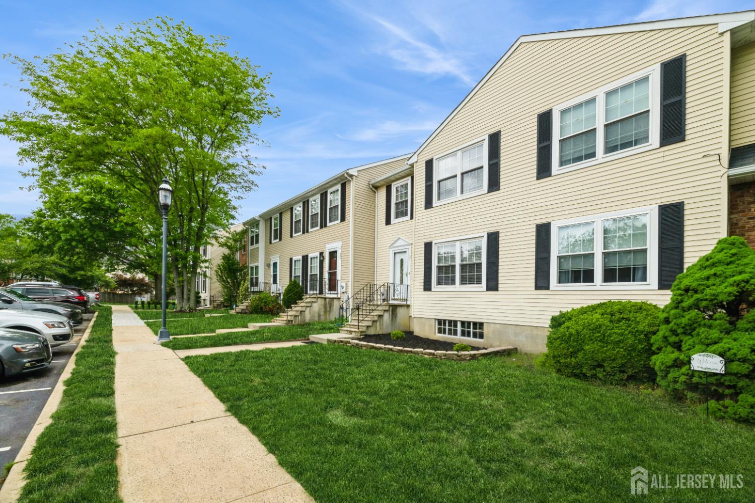 24 Delikat Lane, Sayreville NJ 08872 - View 2