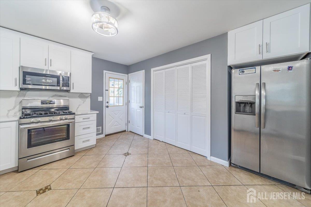 846 Voorhees Avenue, Middlesex NJ 08846 - View 5