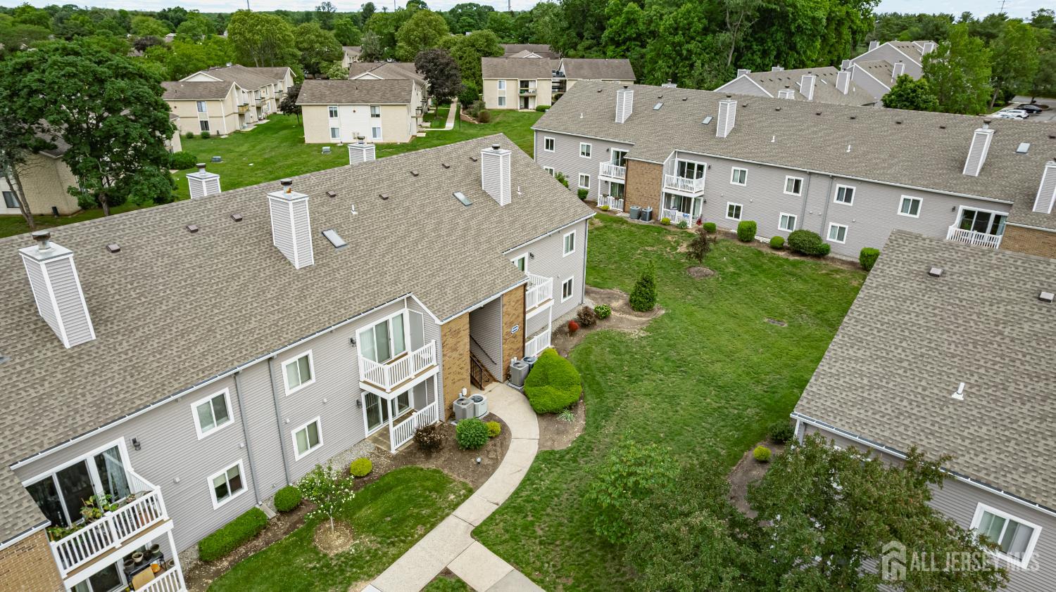 8113 Tamarron Drive, Plainsboro NJ 08536 - View 2