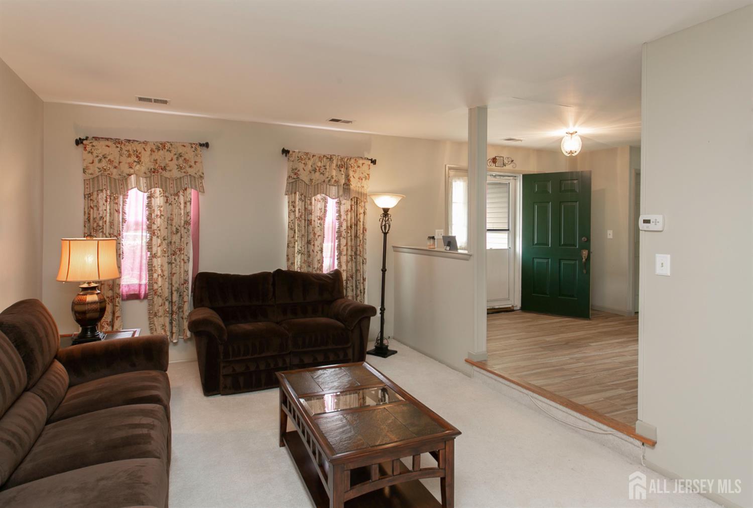 71 S Sagamore Avenue, Edison NJ 08820 - View 5