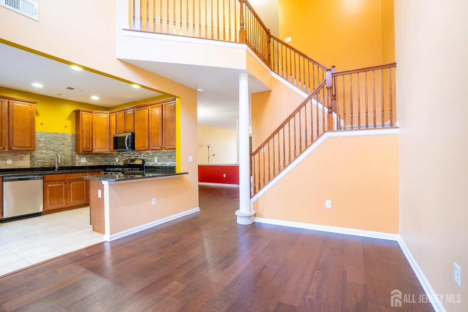 2438 Canterbury Lane, North Brunswick NJ 08902 - View 4
