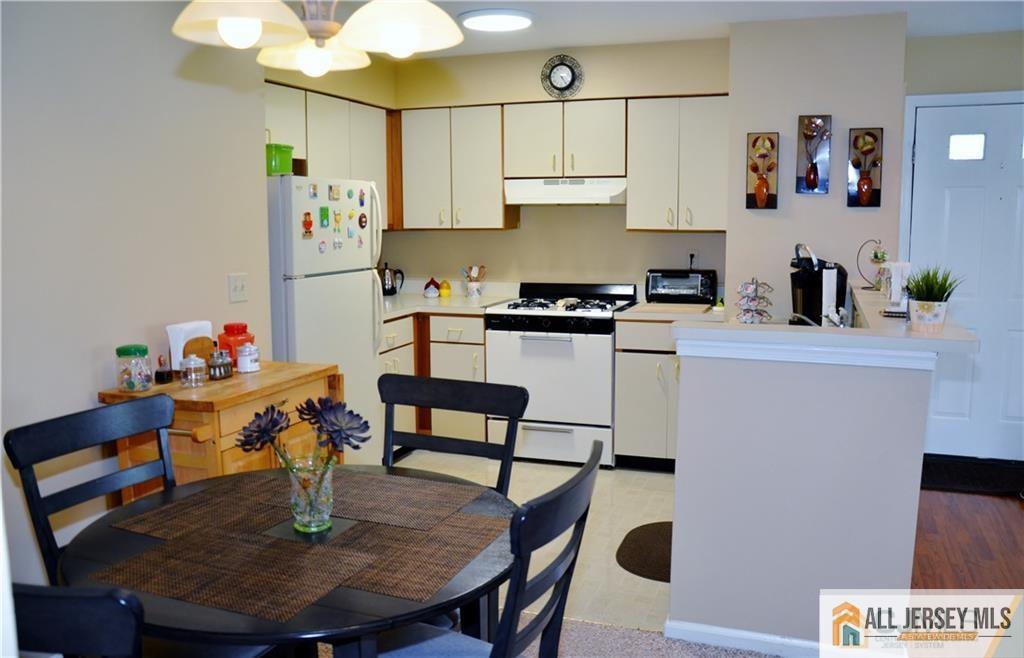 40 Lear Court # 40, East Brunswick NJ 08816 - View 5
