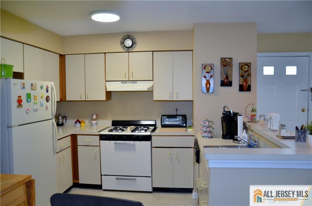 40 Lear Court # 40, East Brunswick NJ 08816 - View 3