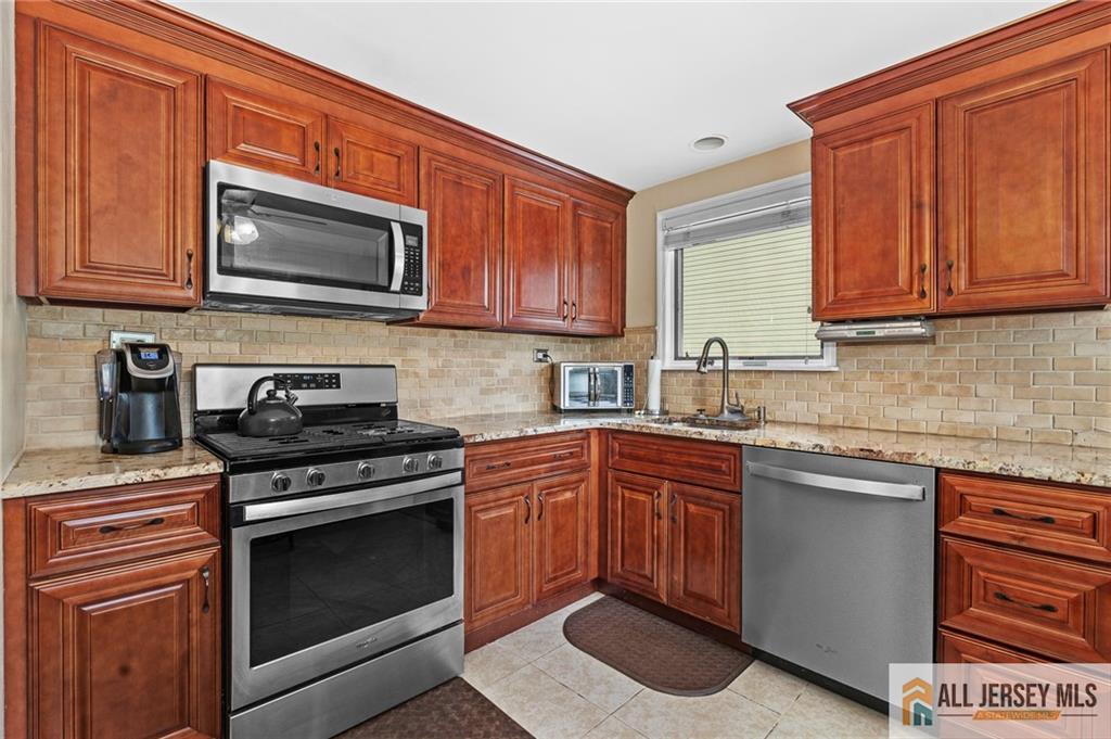 19 Wendy Drive, Old Bridge NJ 08857 - View 5