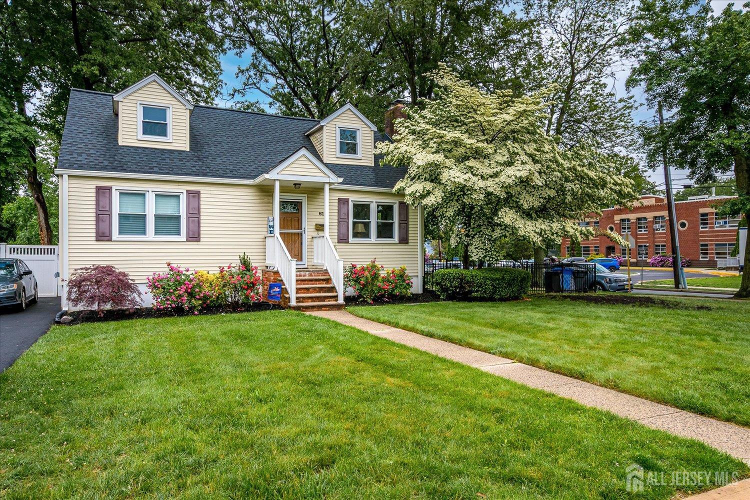 61 Thomas Street, Metuchen NJ 08840 - View 2