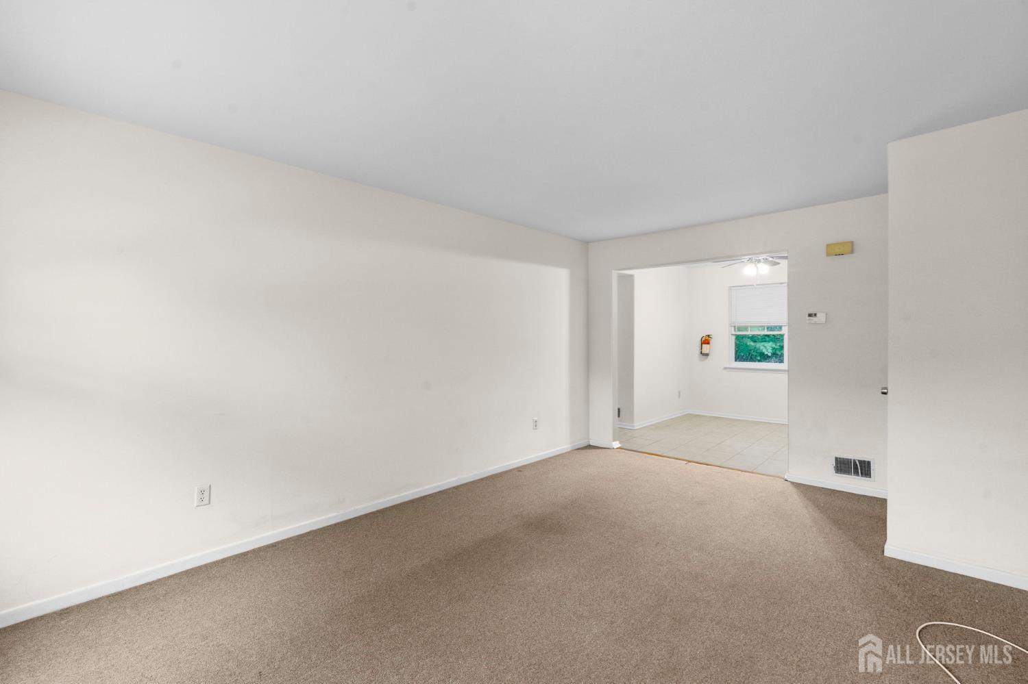31 hanover Square, Middlesex NJ 08846 - View 3