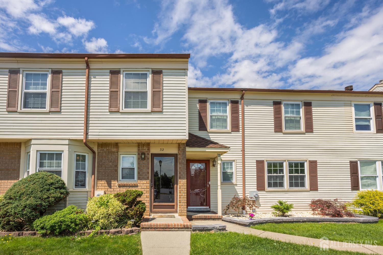 32 Astor Court, Sayreville NJ 08872 - View 2