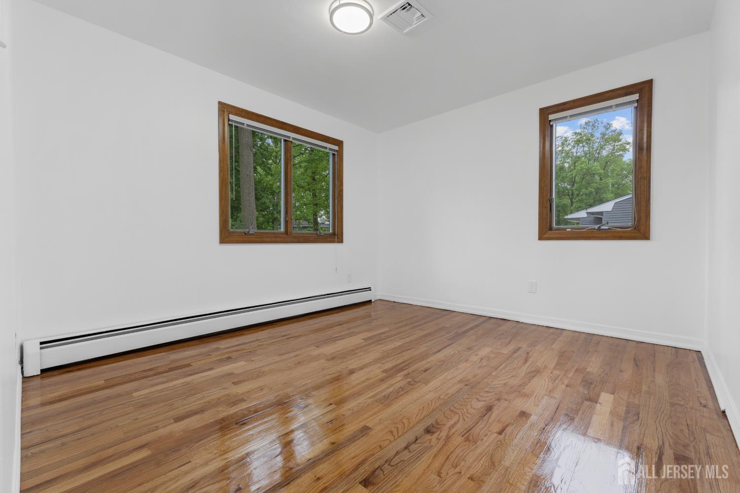 40 Montclair Avenue, Edison NJ 08820 - View 5